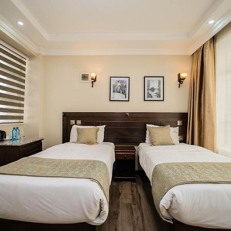 Hemak Suites Hotel ナイロビ エクステリア 写真