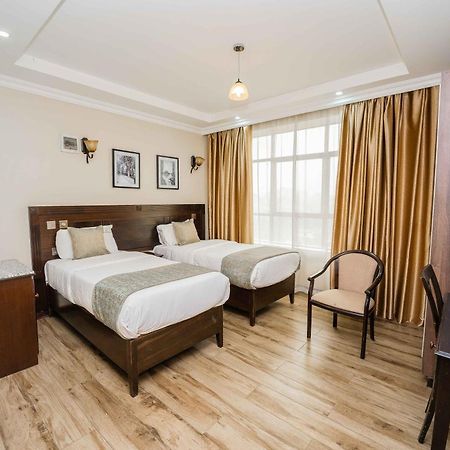 Hemak Suites Hotel ナイロビ エクステリア 写真