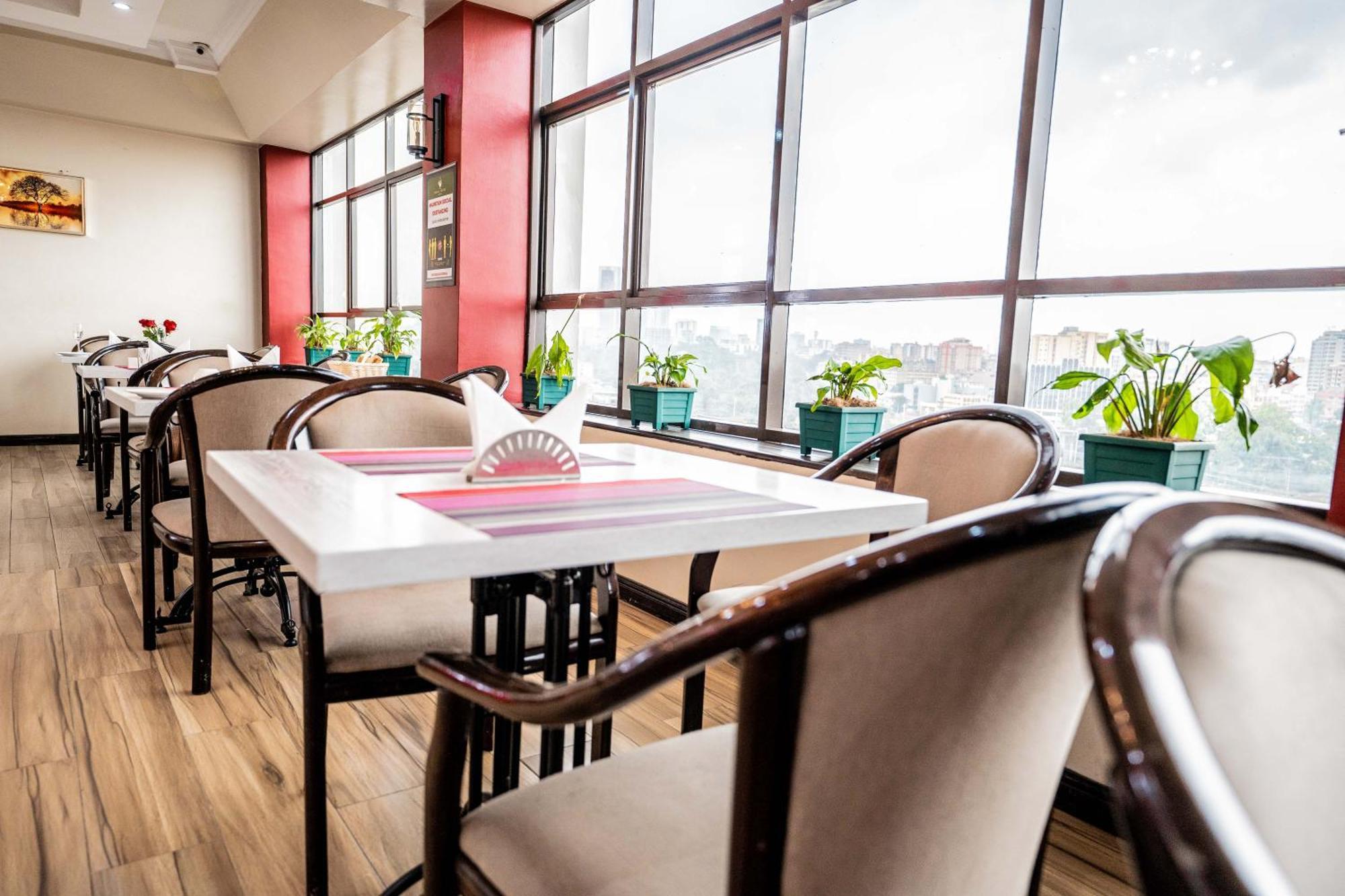 Hemak Suites Hotel ナイロビ エクステリア 写真