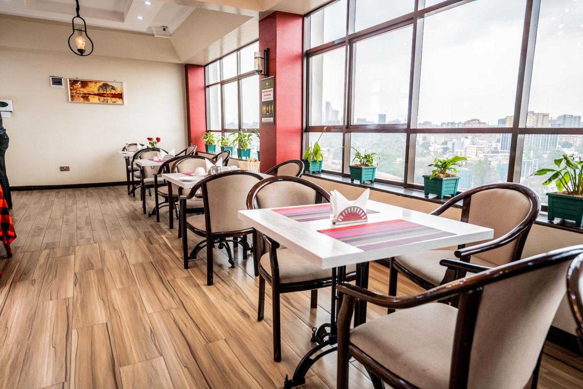 Hemak Suites Hotel ナイロビ エクステリア 写真
