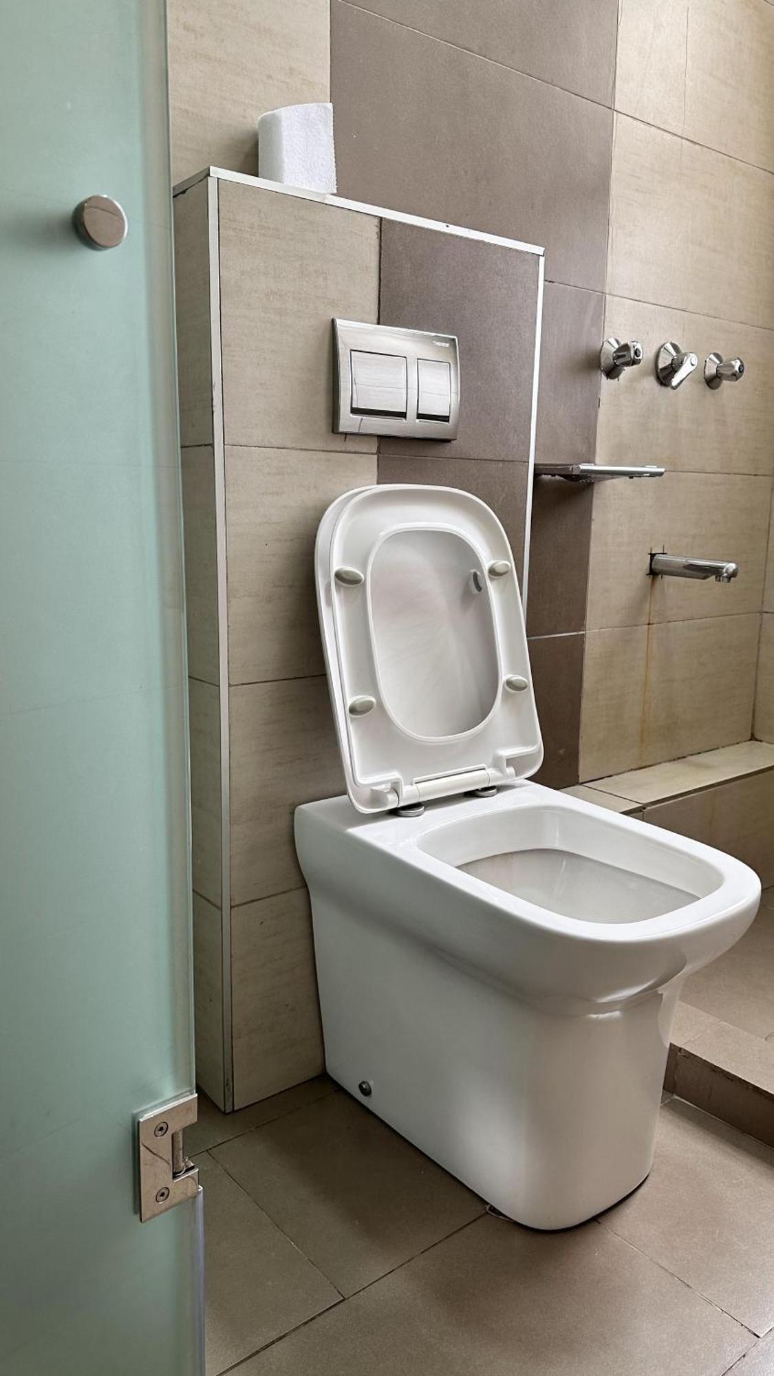 Hemak Suites Hotel ナイロビ エクステリア 写真