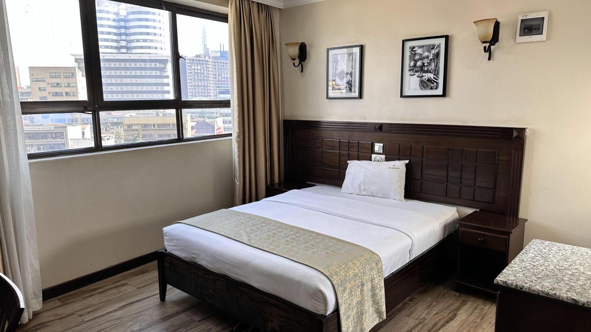 Hemak Suites Hotel ナイロビ エクステリア 写真